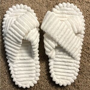 Women’s slippers